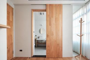 تختخواب و صبحانه Or Inn