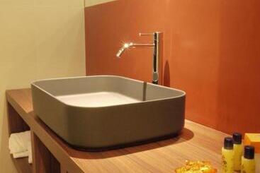 تختخواب و صبحانه Rb Del Teatro&apartaments
