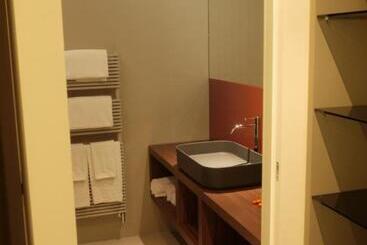 تختخواب و صبحانه Rb Del Teatro&apartaments