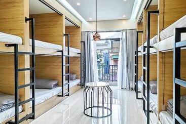 Hong Hao Hostel And Motorbikes