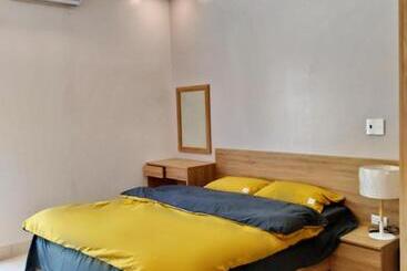 Hong Hao Hostel And Motorbikes