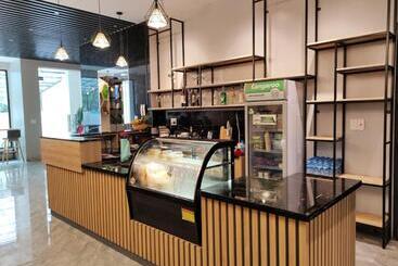 Hong Hao Hostel And Motorbikes