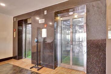Mg Hotel Udayee International