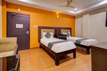 Mg Hotel Udayee International