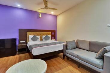 Mg Hotel Udayee International