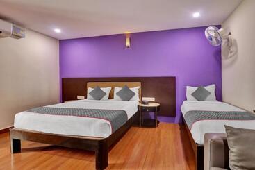 Mg Hotel Udayee International