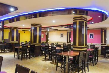 Mg Hotel Udayee International