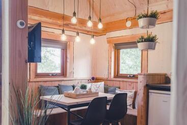 استراحتگاه Tree House