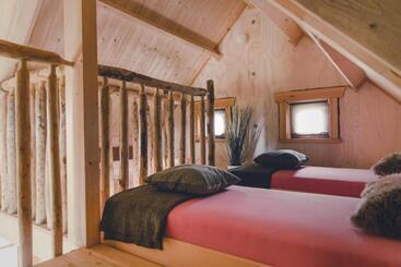 استراحتگاه Tree House