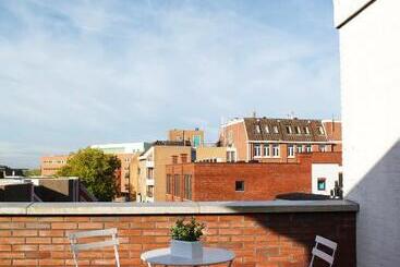 تختخواب و صبحانه The Residence Enschede