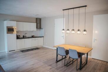 تختخواب و صبحانه The Residence Enschede