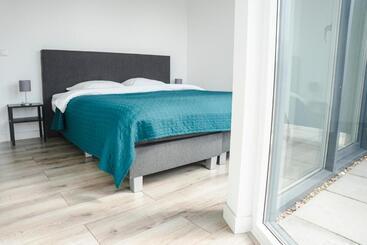 تختخواب و صبحانه The Residence Enschede