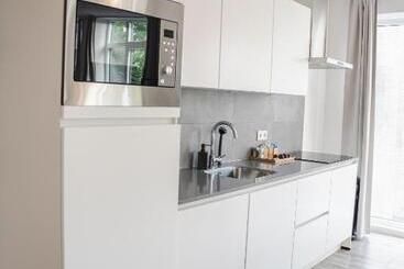 تختخواب و صبحانه The Residence Enschede