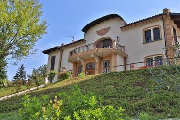 تختخواب و صبحانه Villa La Meridiana