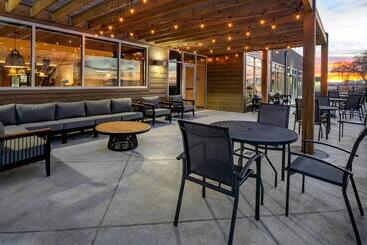 هتل Fairfield Inn & Suites By Marriott Klamath Falls