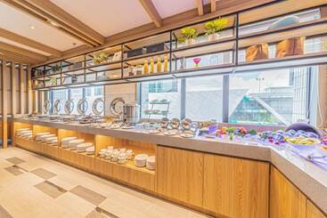 Fives Hotel Johor Bahru City Centre
