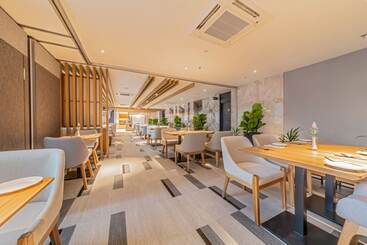 Fives Hotel Johor Bahru City Centre