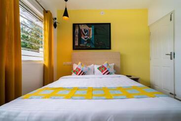 هتل Flamingo Suites