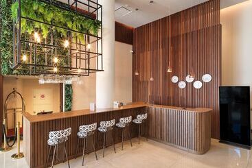Leonardo Boutique Hotel Larnaca