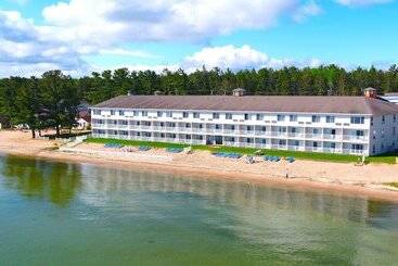 Bridge Vista Beach Hotel And Convention Center