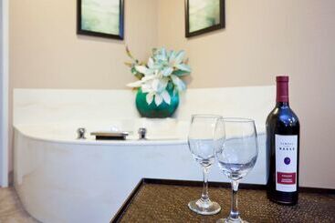 Grandstay Residential Suites Hotel   Eau Claire