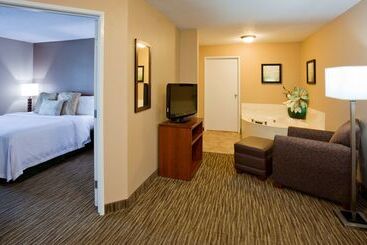 Grandstay Residential Suites Hotel   Eau Claire