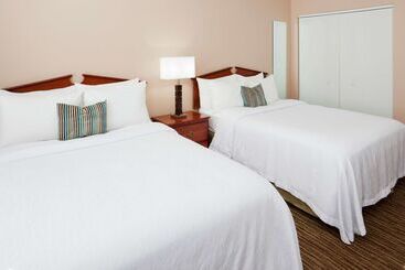 Grandstay Residential Suites Hotel   Eau Claire