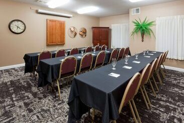 Grandstay Residential Suites Hotel   Eau Claire