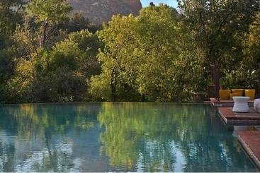 هتل Amara Resort & Spa