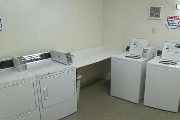 هتل Bluegrass Extended Stay