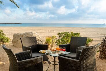 هتل Capo San Vito By Geocharme