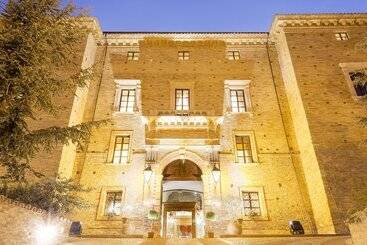 酒店 Castello Chiola