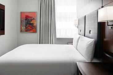 Club Quarters Hotel Faneuil Hall, Boston