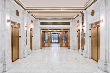 Club Quarters Hotel Wacker At Michigan, Chicago