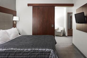 Club Quarters Hotel Wacker At Michigan, Chicago