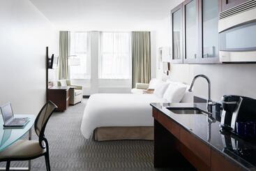 Club Quarters Hotel Wacker At Michigan, Chicago