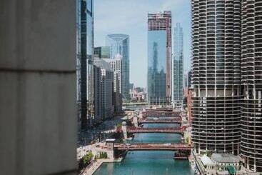 Club Quarters Hotel Wacker At Michigan, Chicago