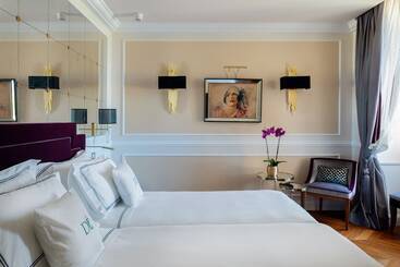 Grand Hotel Des Etrangers