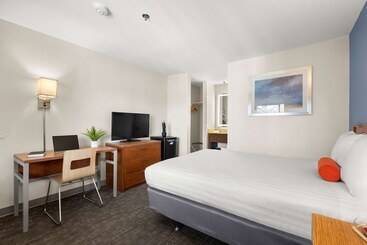 هتل Good Nite Inn Camarillo