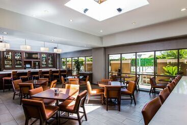 هتل Hyatt House Santa Clara
