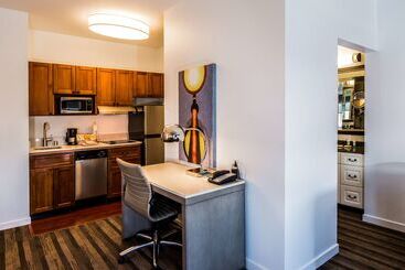 هتل Hyatt House Santa Clara