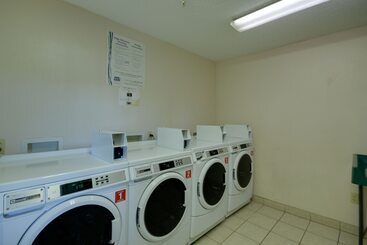 هتل Intown Suites Extended Stay Houston Tx   Hobby Airport