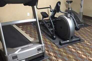 هتل Intown Suites Extended Stay Marietta Ga   Roswell Rd