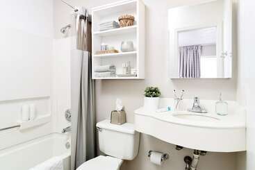هتل Intown Suites Extended Stay Marietta Ga   Roswell Rd