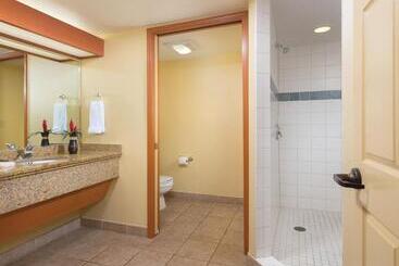 هتل Kauai Coast Resort At The Beachboy
