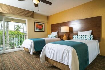 هتل Kauai Coast Resort At The Beachboy