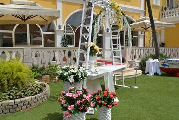 هتل Mediterraneo Palace