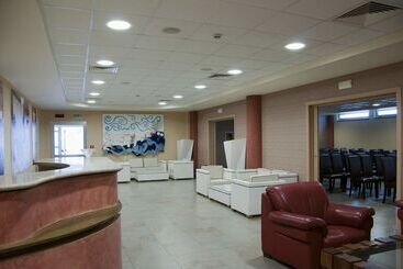 هتل Mediterraneo Palace
