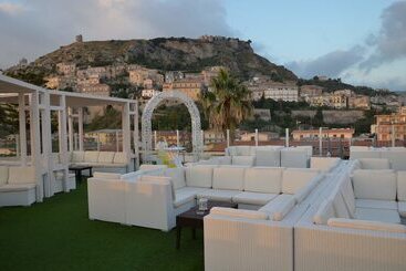 هتل Mediterraneo Palace