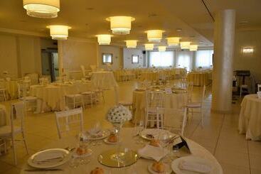 هتل Mediterraneo Palace